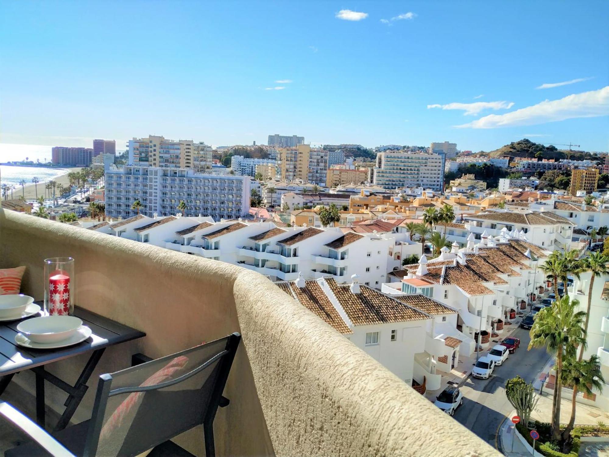Deluxe Apartment In Benalbeach With Beach Views Benalmádena Exterior foto